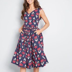 Modcloth Navy and Red Floral Midi Dress